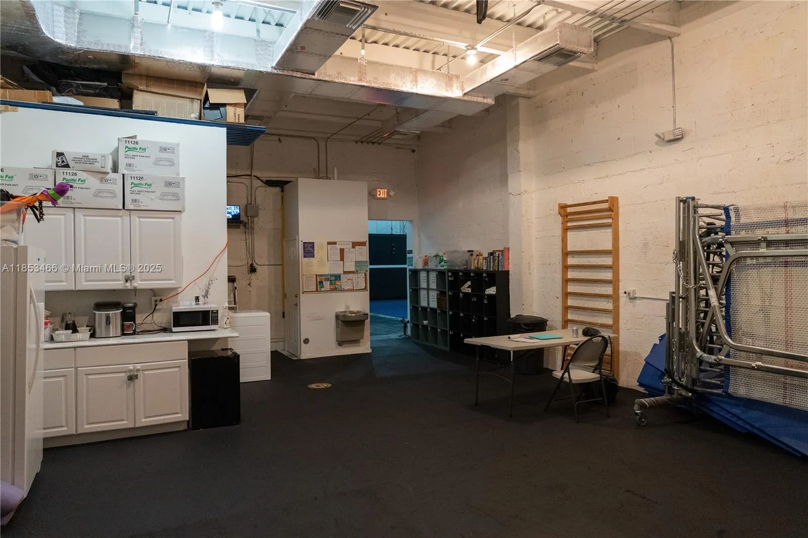 1395 Nw 22nd St, Miami, Florida 33142, Miami, Florida 33142, ,Commercial Sale,For Sale,1395 Nw 22nd St, Miami, Florida 33142,A11853466