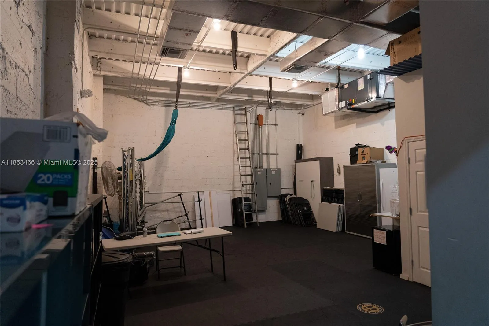 1395 Nw 22nd St, Miami, Florida 33142, Miami, Florida 33142, ,Commercial Sale,For Sale,1395 Nw 22nd St, Miami, Florida 33142,A11853466