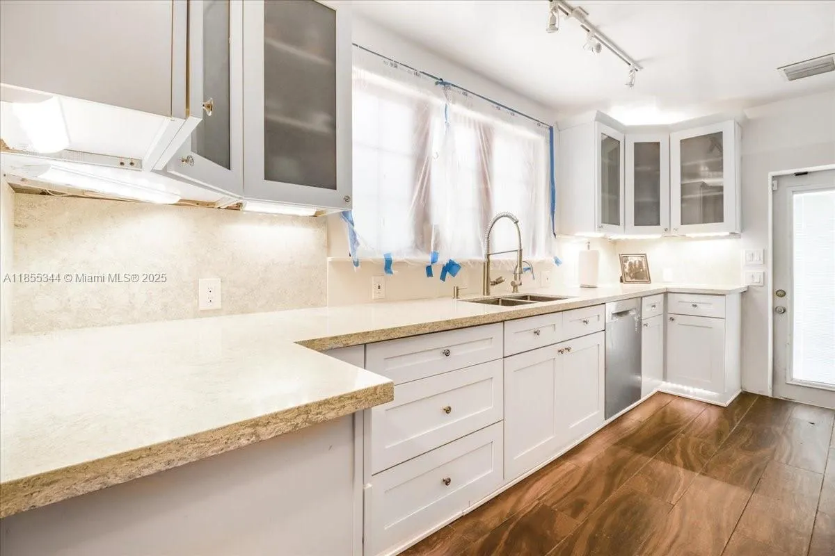 5900 Ne 5th Ave, Miami, Florida 33137, Miami, Florida 33137, 3 Bedrooms Bedrooms, ,2 BathroomsBathrooms,Residential,For Sale,5900 Ne 5th Ave, Miami, Florida 33137,A11855344