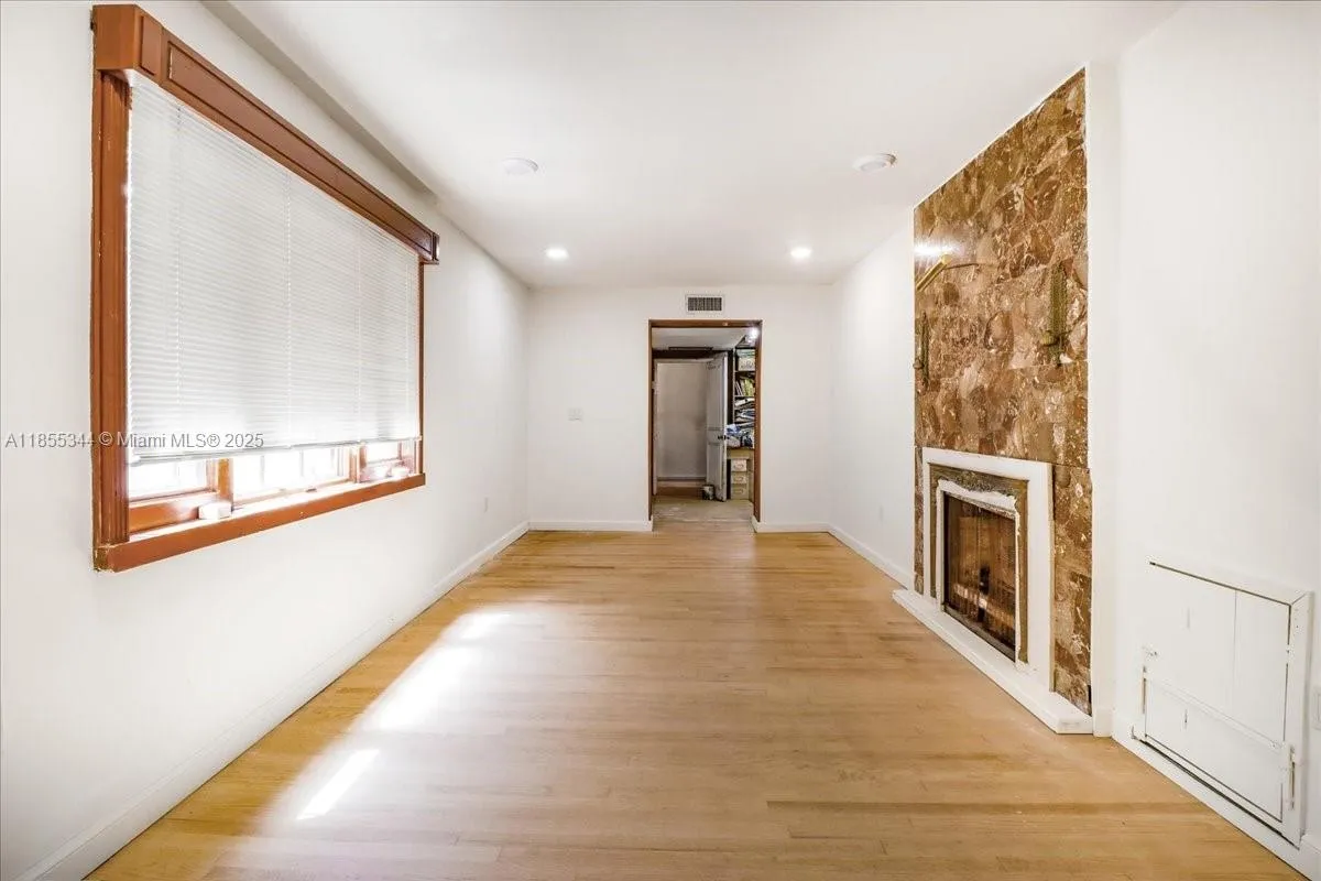 5900 Ne 5th Ave, Miami, Florida 33137, Miami, Florida 33137, 3 Bedrooms Bedrooms, ,2 BathroomsBathrooms,Residential,For Sale,5900 Ne 5th Ave, Miami, Florida 33137,A11855344