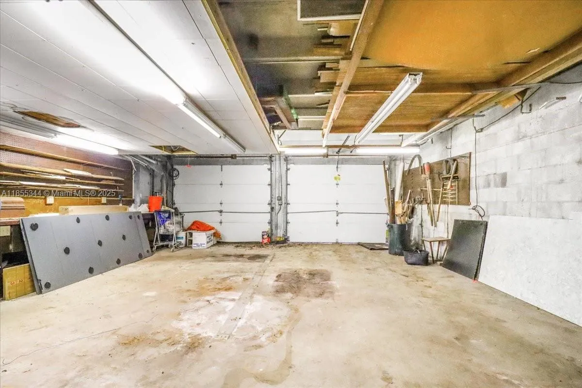 5900 Ne 5th Ave, Miami, Florida 33137, Miami, Florida 33137, 3 Bedrooms Bedrooms, ,2 BathroomsBathrooms,Residential,For Sale,5900 Ne 5th Ave, Miami, Florida 33137,A11855344