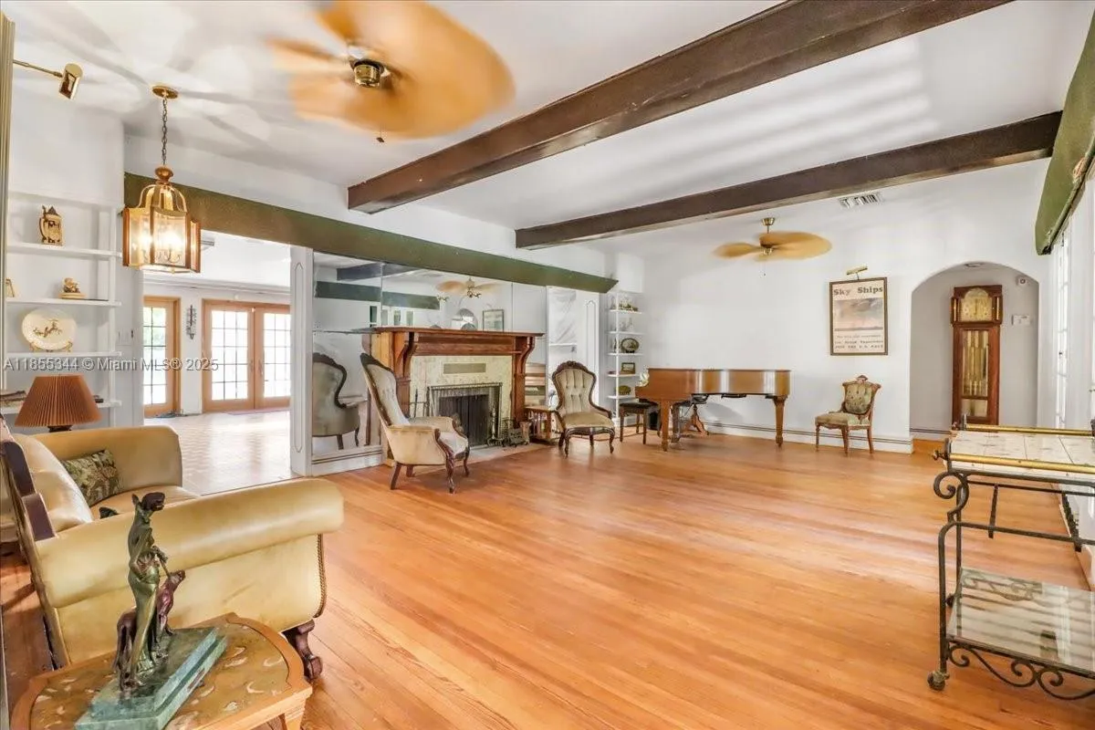 5900 Ne 5th Ave, Miami, Florida 33137, Miami, Florida 33137, 3 Bedrooms Bedrooms, ,2 BathroomsBathrooms,Residential,For Sale,5900 Ne 5th Ave, Miami, Florida 33137,A11855344