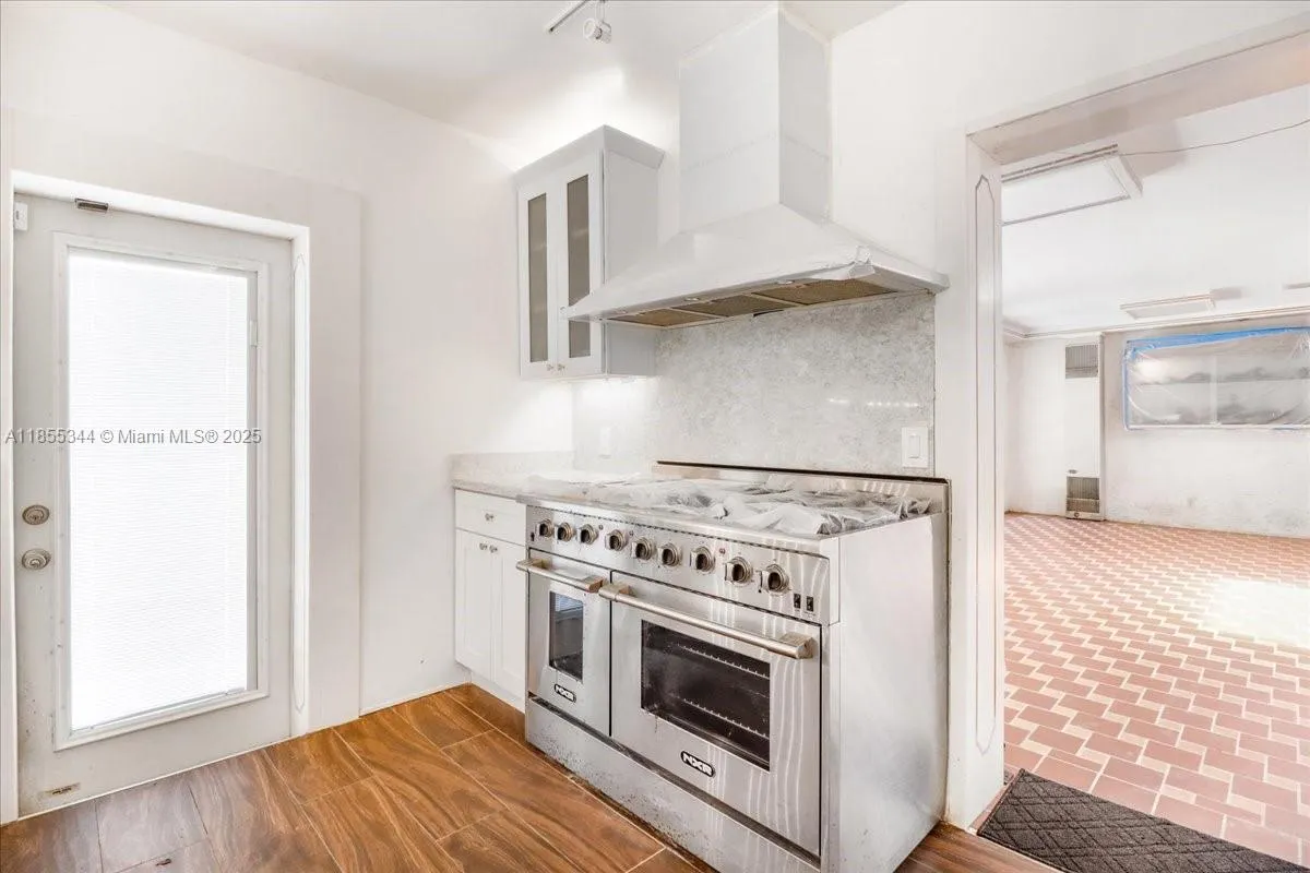 5900 Ne 5th Ave, Miami, Florida 33137, Miami, Florida 33137, 3 Bedrooms Bedrooms, ,2 BathroomsBathrooms,Residential,For Sale,5900 Ne 5th Ave, Miami, Florida 33137,A11855344