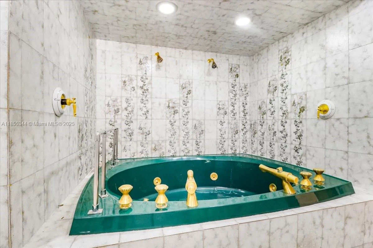 5900 Ne 5th Ave, Miami, Florida 33137, Miami, Florida 33137, 3 Bedrooms Bedrooms, ,2 BathroomsBathrooms,Residential,For Sale,5900 Ne 5th Ave, Miami, Florida 33137,A11855344