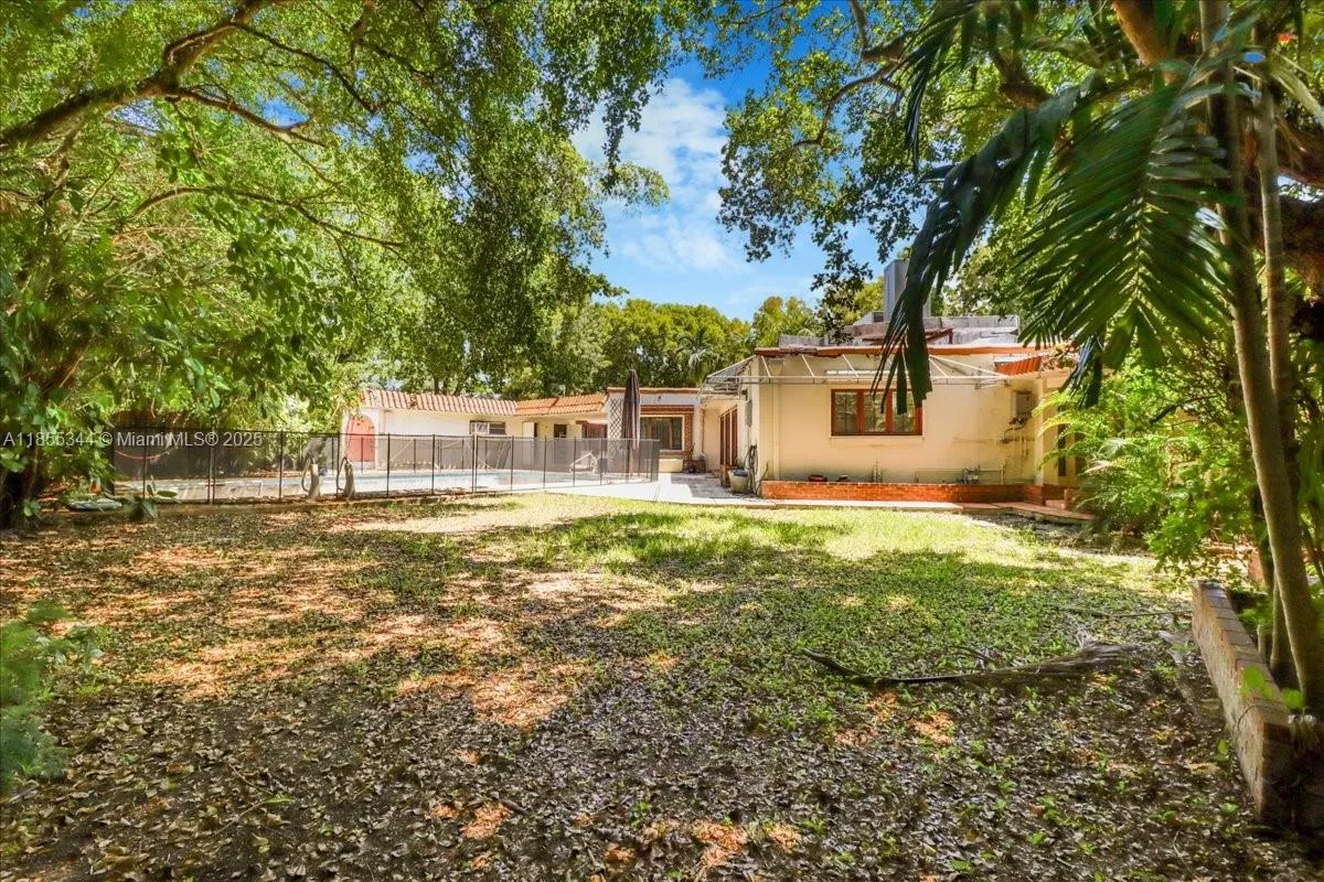 5900 Ne 5th Ave, Miami, Florida 33137, Miami, Florida 33137, 3 Bedrooms Bedrooms, ,2 BathroomsBathrooms,Residential,For Sale,5900 Ne 5th Ave, Miami, Florida 33137,A11855344