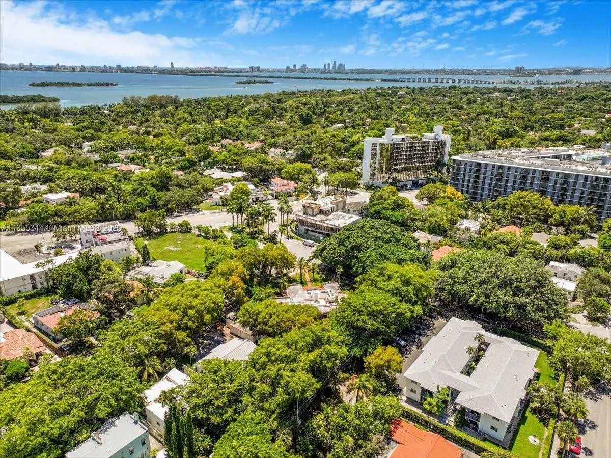 5900 Ne 5th Ave, Miami, Florida 33137, Miami, Florida 33137, 3 Bedrooms Bedrooms, ,2 BathroomsBathrooms,Residential,For Sale,5900 Ne 5th Ave, Miami, Florida 33137,A11855344