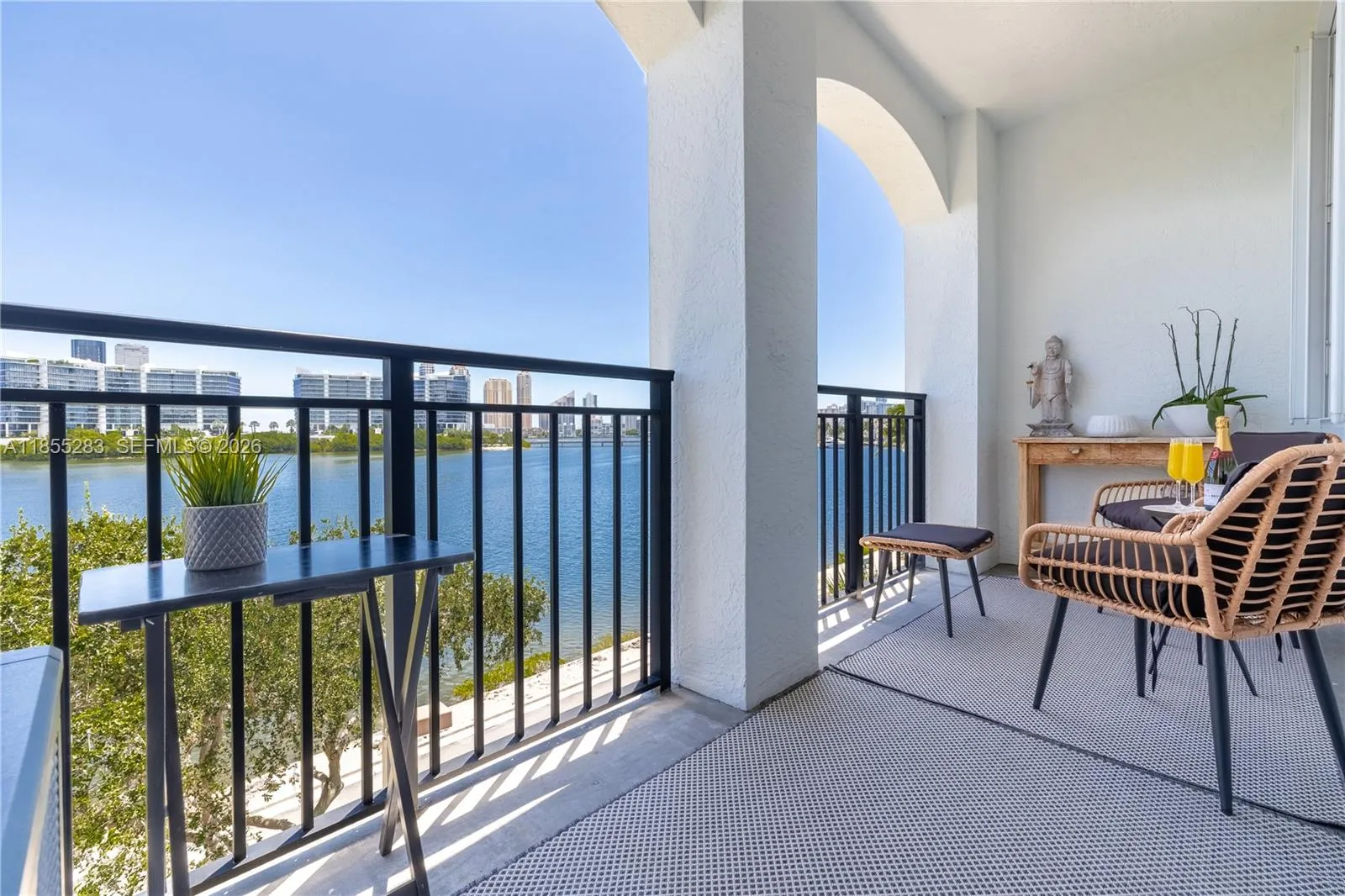 3255 Ne 184th St 12407, Aventura, Florida 33160, Aventura, Florida 33160, 2 Bedrooms Bedrooms, ,2 BathroomsBathrooms,Residential Lease,For Rent,3255 Ne 184th St 12407, Aventura, Florida 33160,A11855283