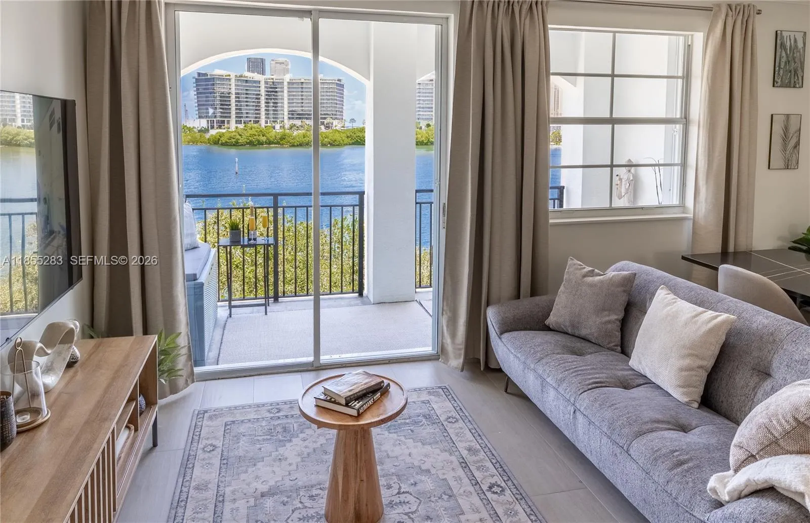 3255 Ne 184th St 12407, Aventura, Florida 33160, Aventura, Florida 33160, 2 Bedrooms Bedrooms, ,2 BathroomsBathrooms,Residential Lease,For Rent,3255 Ne 184th St 12407, Aventura, Florida 33160,A11855283