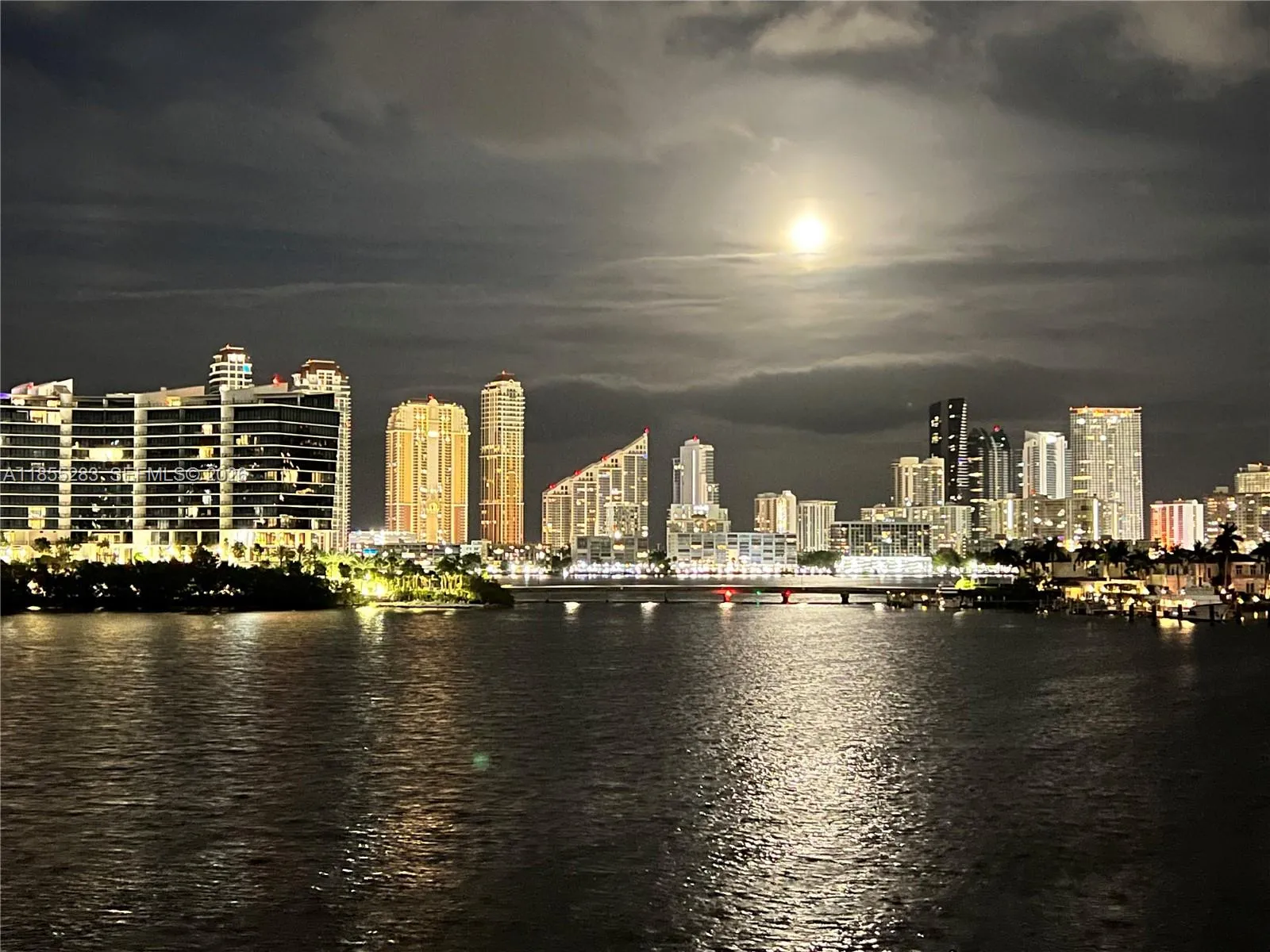 3255 Ne 184th St 12407, Aventura, Florida 33160, Aventura, Florida 33160, 2 Bedrooms Bedrooms, ,2 BathroomsBathrooms,Residential Lease,For Rent,3255 Ne 184th St 12407, Aventura, Florida 33160,A11855283