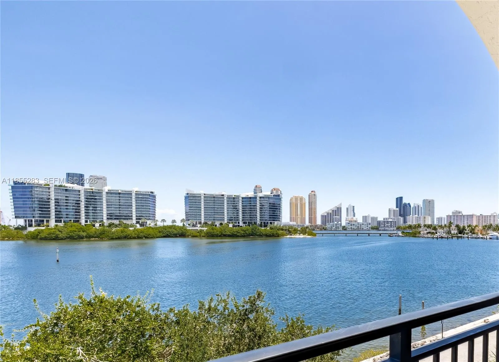 3255 Ne 184th St 12407, Aventura, Florida 33160, Aventura, Florida 33160, 2 Bedrooms Bedrooms, ,2 BathroomsBathrooms,Residential Lease,For Rent,3255 Ne 184th St 12407, Aventura, Florida 33160,A11855283