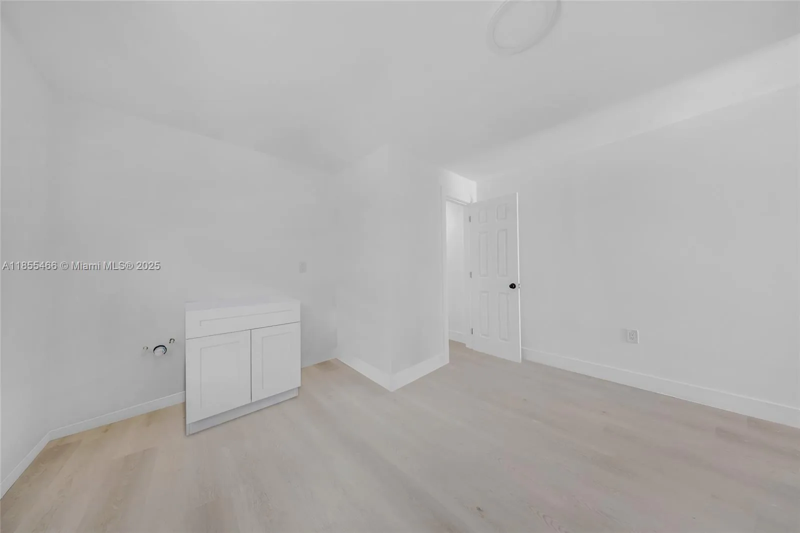 1028 Sw 9th Ave, Miami, Florida 33130, Miami, Florida 33130, ,Commercial Sale,For Sale,1028 Sw 9th Ave, Miami, Florida 33130,A11855466