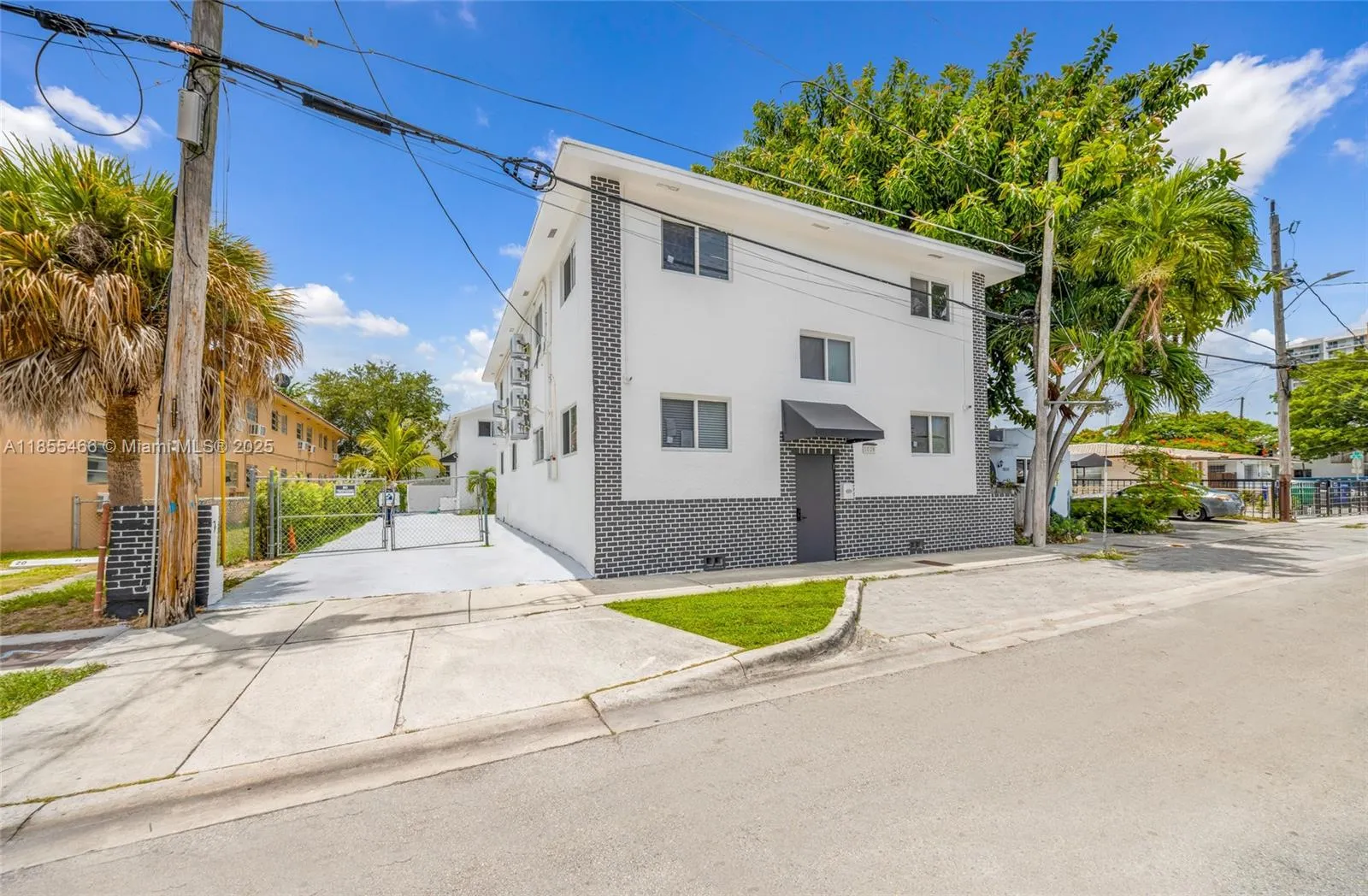 1028 Sw 9th Ave, Miami, Florida 33130, Miami, Florida 33130, ,Commercial Sale,For Sale,1028 Sw 9th Ave, Miami, Florida 33130,A11855466