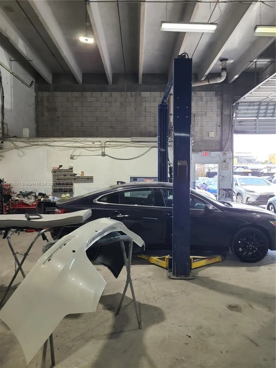 Two Post lift
