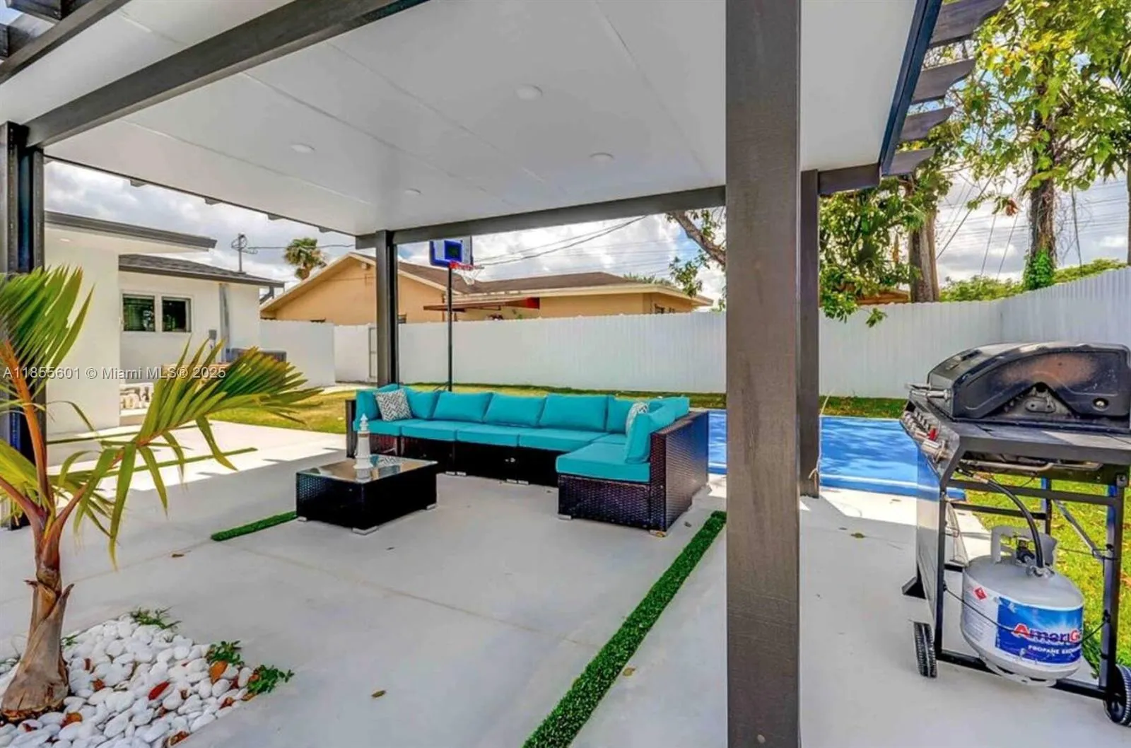 3530 Sw 104th Ave, Miami, Florida 33165, Miami, Florida 33165, 5 Bedrooms Bedrooms, ,4 BathroomsBathrooms,Residential Lease,For Rent,3530 Sw 104th Ave, Miami, Florida 33165,A11855601