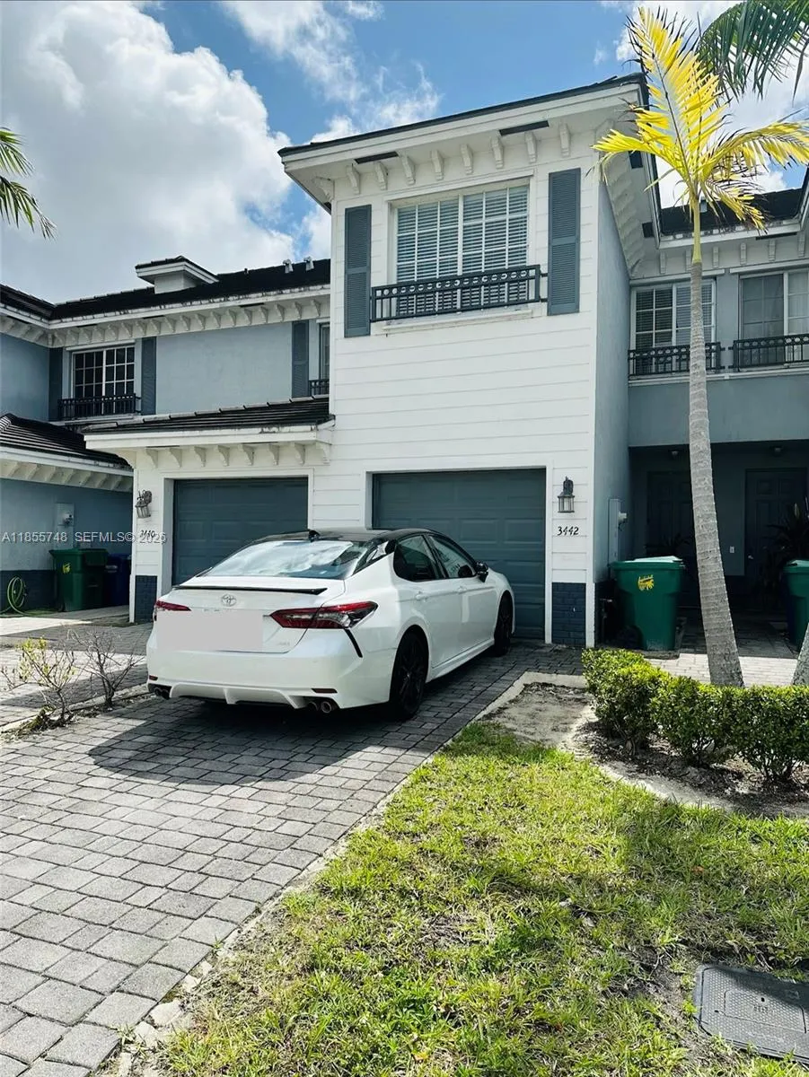 3442 Nw 13th St 3442, Lauderhill, Florida 33311, Lauderhill, Florida 33311, 3 Bedrooms Bedrooms, ,2 BathroomsBathrooms,Residential Lease,For Rent,3442 Nw 13th St 3442, Lauderhill, Florida 33311,A11855748