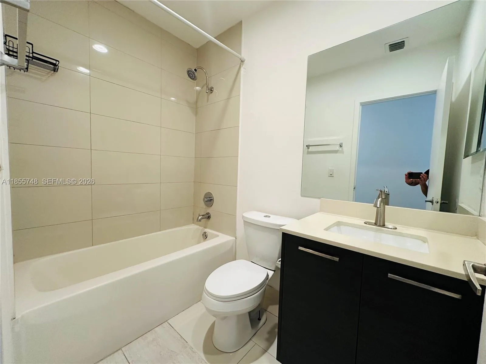 3442 Nw 13th St 3442, Lauderhill, Florida 33311, Lauderhill, Florida 33311, 3 Bedrooms Bedrooms, ,2 BathroomsBathrooms,Residential Lease,For Rent,3442 Nw 13th St 3442, Lauderhill, Florida 33311,A11855748