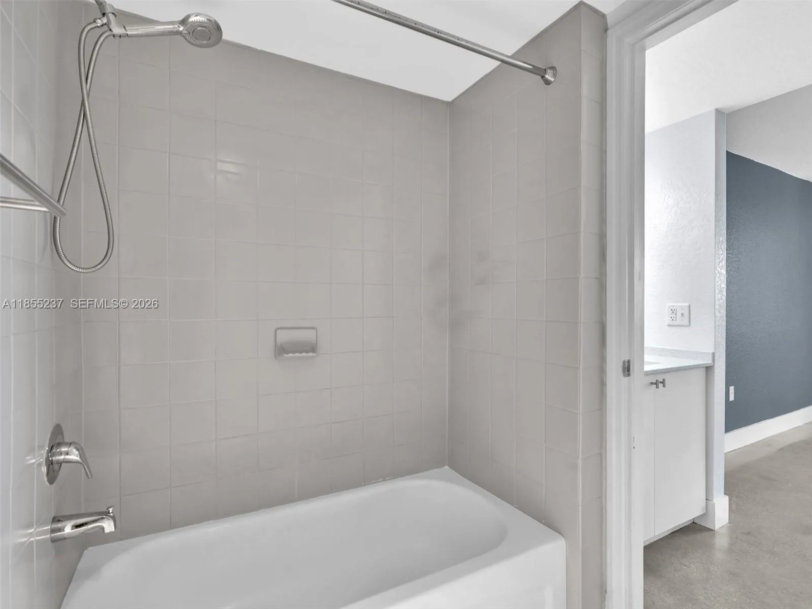 816 Nw 11th St 1208, Miami, Florida 33136, Miami, Florida 33136, 2 Bedrooms Bedrooms, ,2 BathroomsBathrooms,Residential,For Sale,816 Nw 11th St 1208, Miami, Florida 33136,A11855237