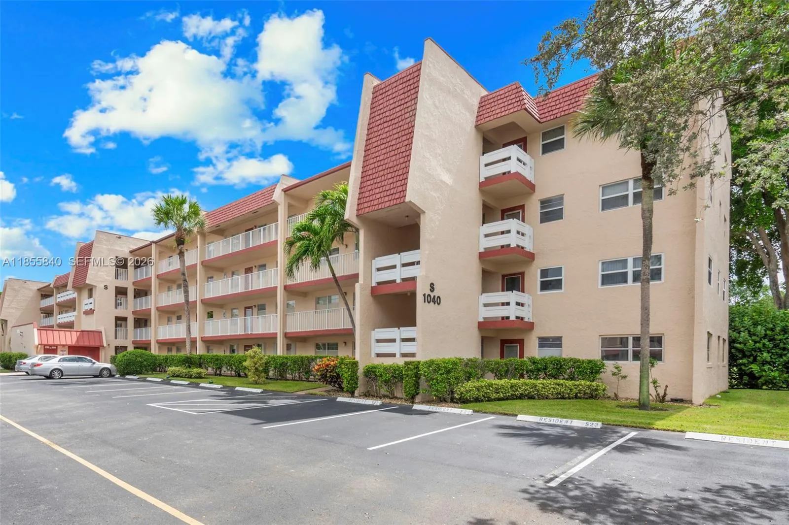 1040 Country Club Dr 309, Margate, Florida 33063, Margate, Florida 33063, 2 Bedrooms Bedrooms, ,2 BathroomsBathrooms,Residential,For Sale,1040 Country Club Dr 309, Margate, Florida 33063,A11855840