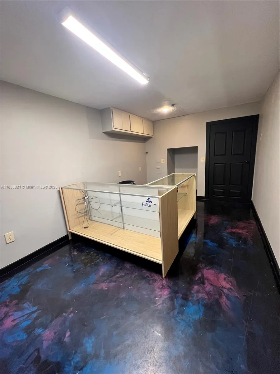 1657 W 40th St 6, Hialeah, Florida 33012, Hialeah, Florida 33012, ,Commercial Sale,For Sale,1657 W 40th St 6, Hialeah, Florida 33012,A11855821