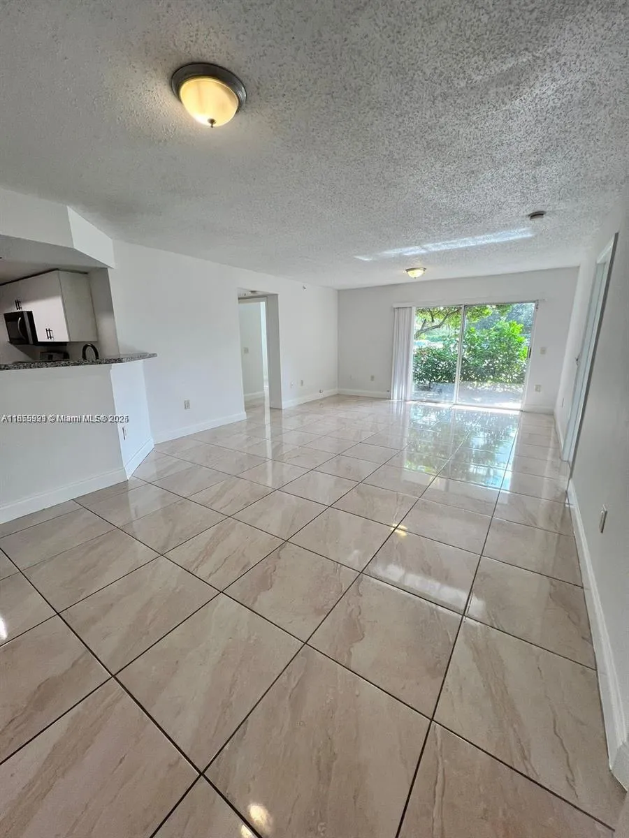 5065 Wiles Rd 103, Coconut Creek, Florida 33073, Coconut Creek, Florida 33073, 3 Bedrooms Bedrooms, ,2 BathroomsBathrooms,Residential,For Sale,5065 Wiles Rd 103, Coconut Creek, Florida 33073,A11855921