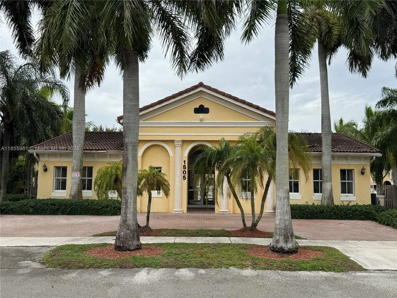 14956 Sw 8th Ln, Miami, Florida 33194, Miami, Florida 33194, 3 Bedrooms Bedrooms, ,3 BathroomsBathrooms,Residential,For Sale,14956 Sw 8th Ln, Miami, Florida 33194,A11855961