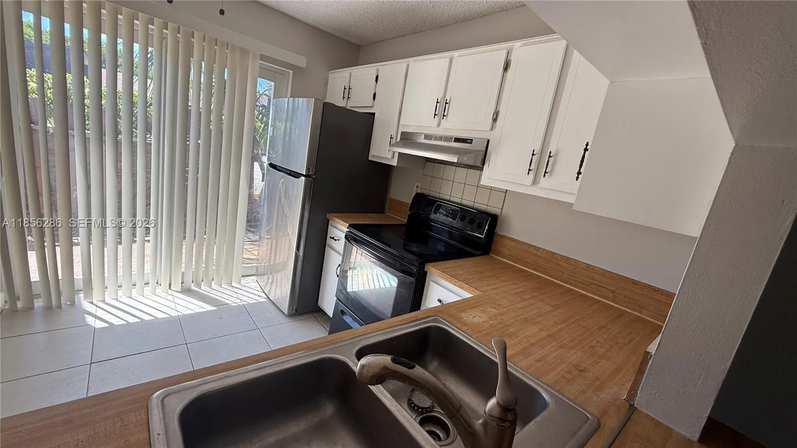 3200 Nw 5th Ter 13, Pompano Beach, Florida 33064, Pompano Beach, Florida 33064, 2 Bedrooms Bedrooms, ,1 BathroomBathrooms,Residential Lease,For Rent,3200 Nw 5th Ter 13, Pompano Beach, Florida 33064,A11856286