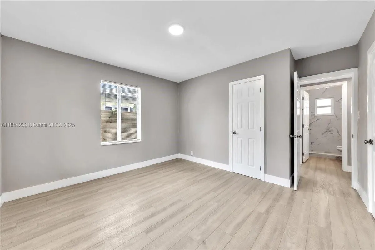 108 Se 23rd St, Fort Lauderdale, Florida 33316, Fort Lauderdale, Florida 33316, ,Residential Income,For Sale,108 Se 23rd St, Fort Lauderdale, Florida 33316,A11854233