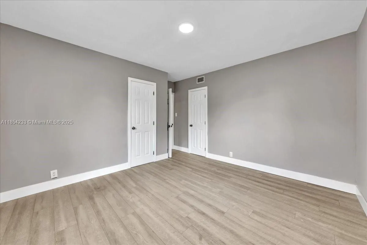 108 Se 23rd St, Fort Lauderdale, Florida 33316, Fort Lauderdale, Florida 33316, ,Residential Income,For Sale,108 Se 23rd St, Fort Lauderdale, Florida 33316,A11854233