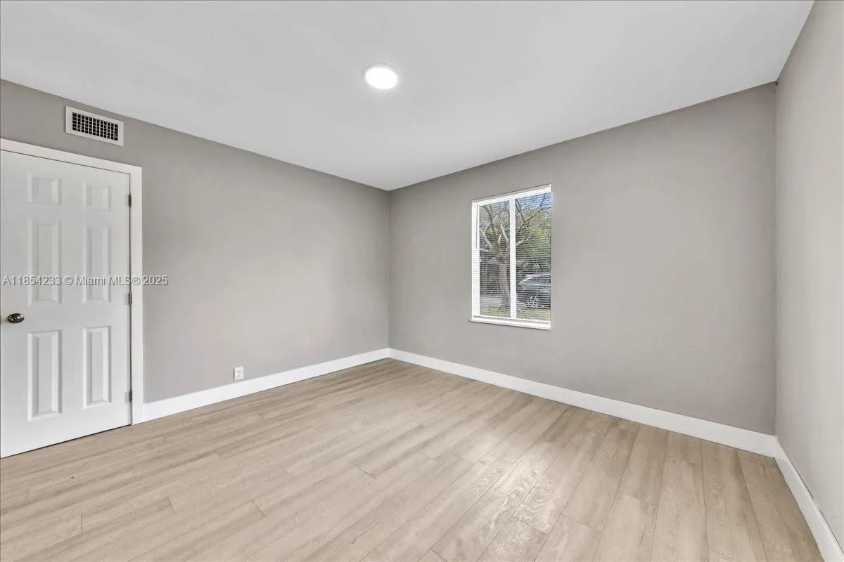 108 Se 23rd St, Fort Lauderdale, Florida 33316, Fort Lauderdale, Florida 33316, ,Residential Income,For Sale,108 Se 23rd St, Fort Lauderdale, Florida 33316,A11854233