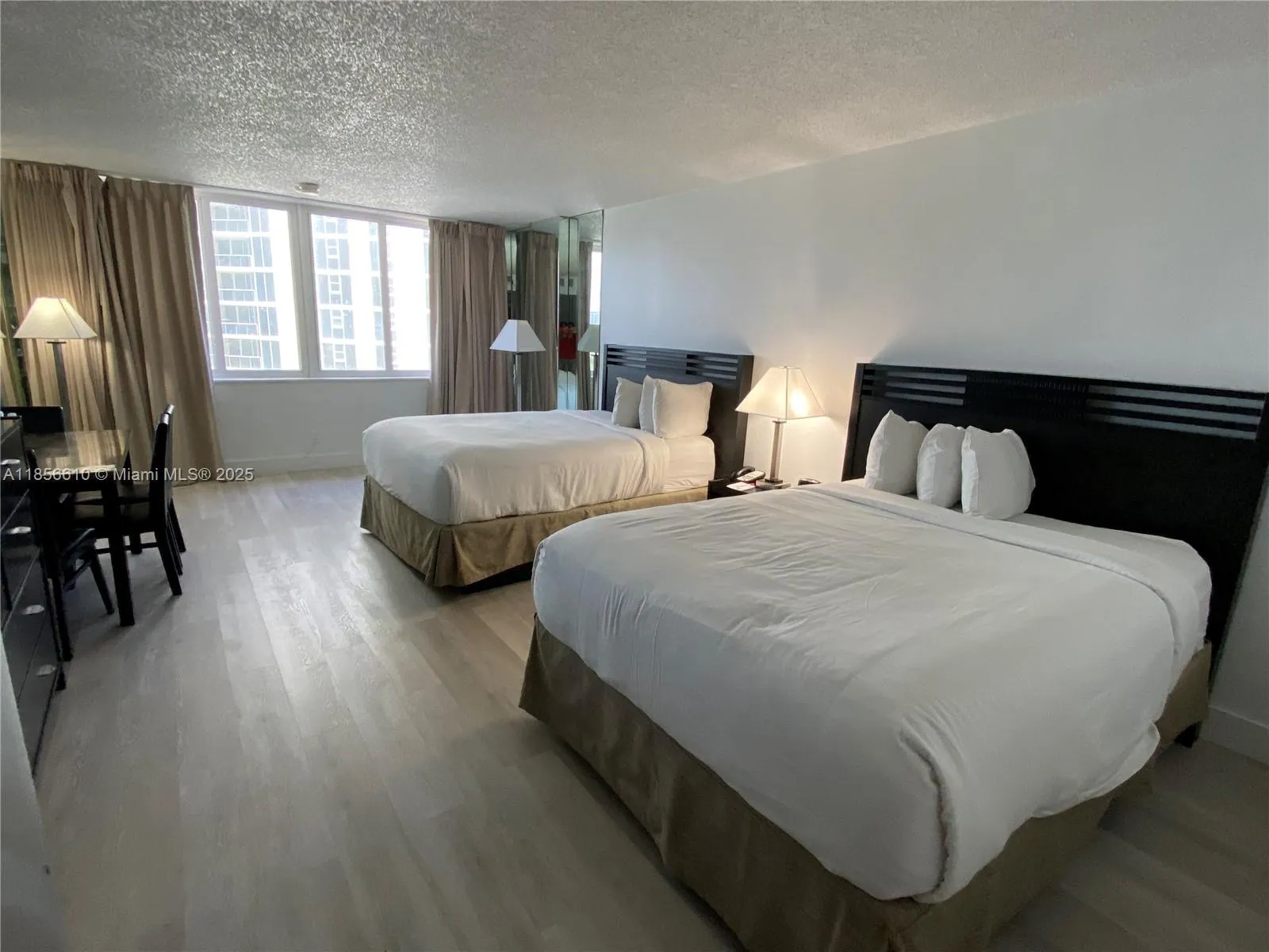 19201 Collins Ave 522, Sunny Isles Beach, Florida, Sunny Isles Beach, Florida 33160, ,1 BathroomBathrooms,Residential Lease,For Rent,19201 Collins Ave 522, Sunny Isles Beach, Florida ,A11856610