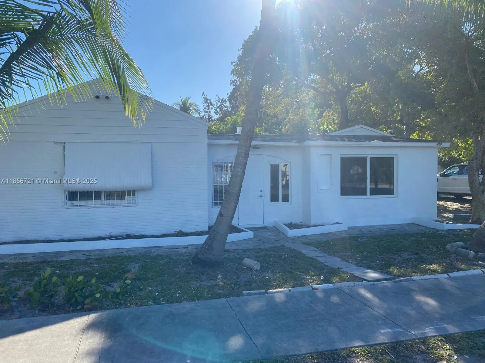 894 Nw 108th St, Miami, Florida 33168, Miami, Florida 33168, ,Residential Income,For Sale,894 Nw 108th St, Miami, Florida 33168,A11856721