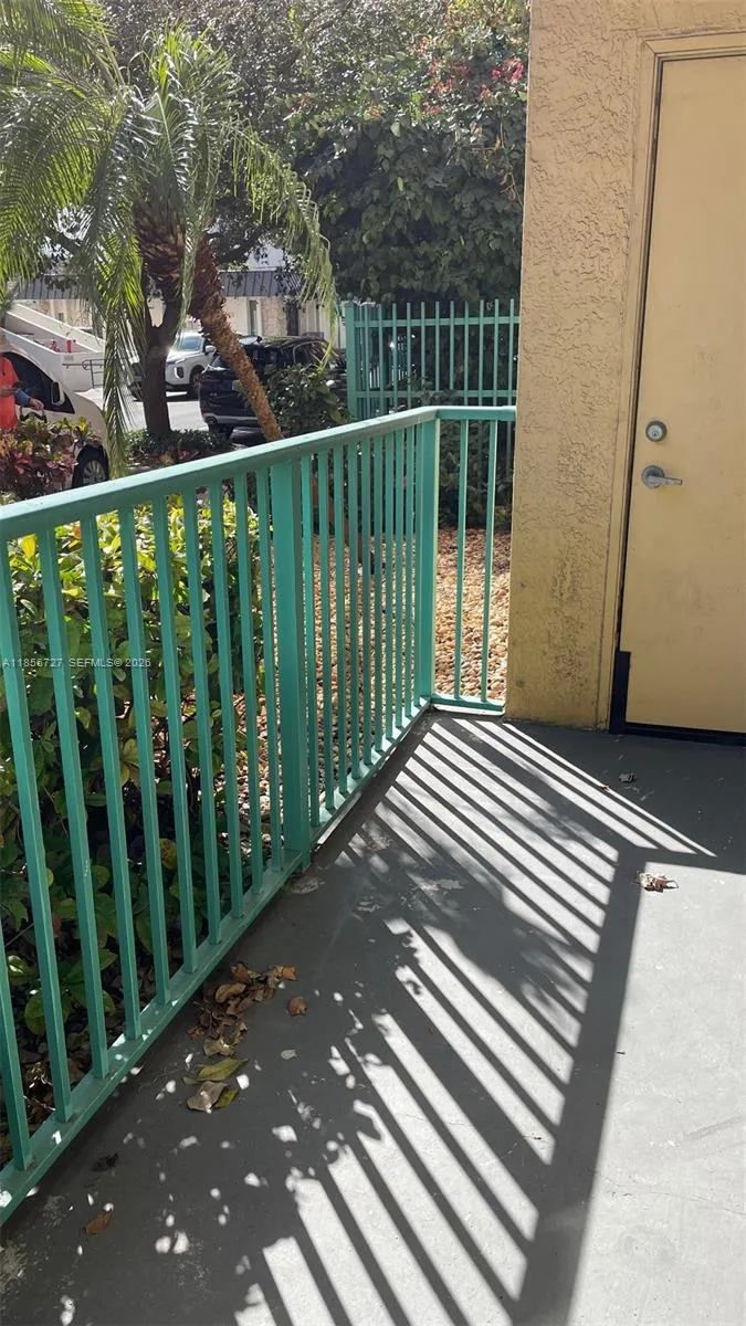 6001 Sw 70th St 127, South Miami, Florida 33143, South Miami, Florida 33143, 1 Bedroom Bedrooms, ,1 BathroomBathrooms,Residential,For Sale,6001 Sw 70th St 127, South Miami, Florida 33143,A11856727