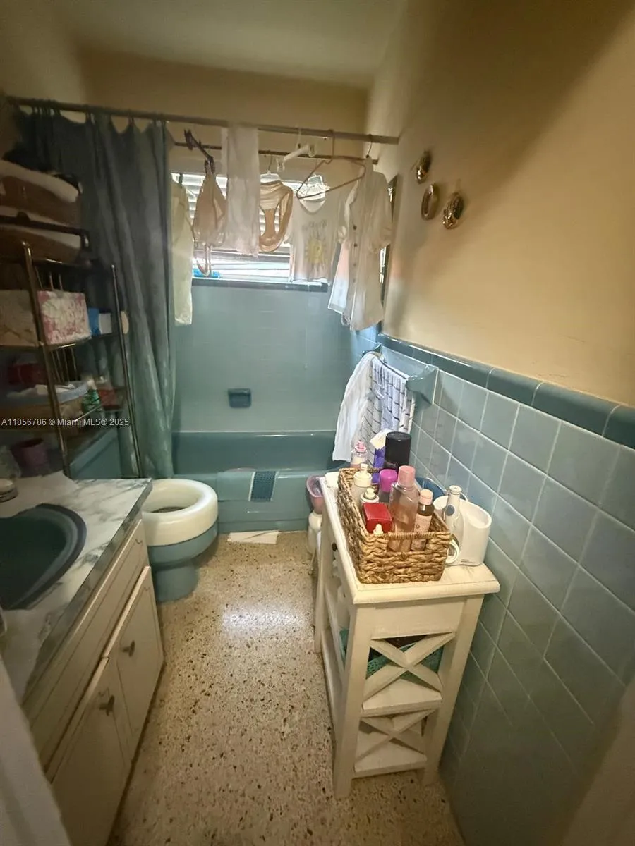 414 Sw 15th Ave, Miami, Florida 33135, Miami, Florida 33135, ,Residential Income,For Sale,414 Sw 15th Ave, Miami, Florida 33135,A11856786