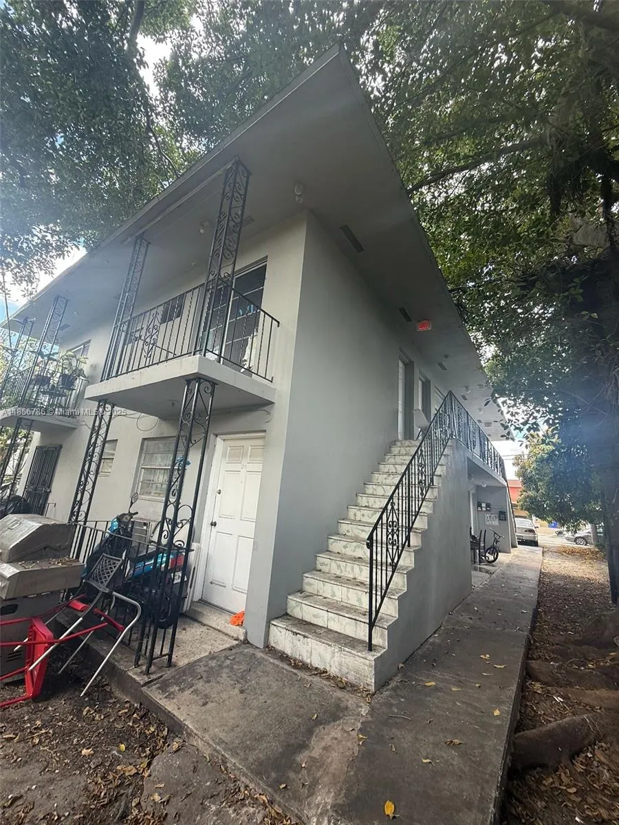 414 Sw 15th Ave, Miami, Florida 33135, Miami, Florida 33135, ,Residential Income,For Sale,414 Sw 15th Ave, Miami, Florida 33135,A11856786