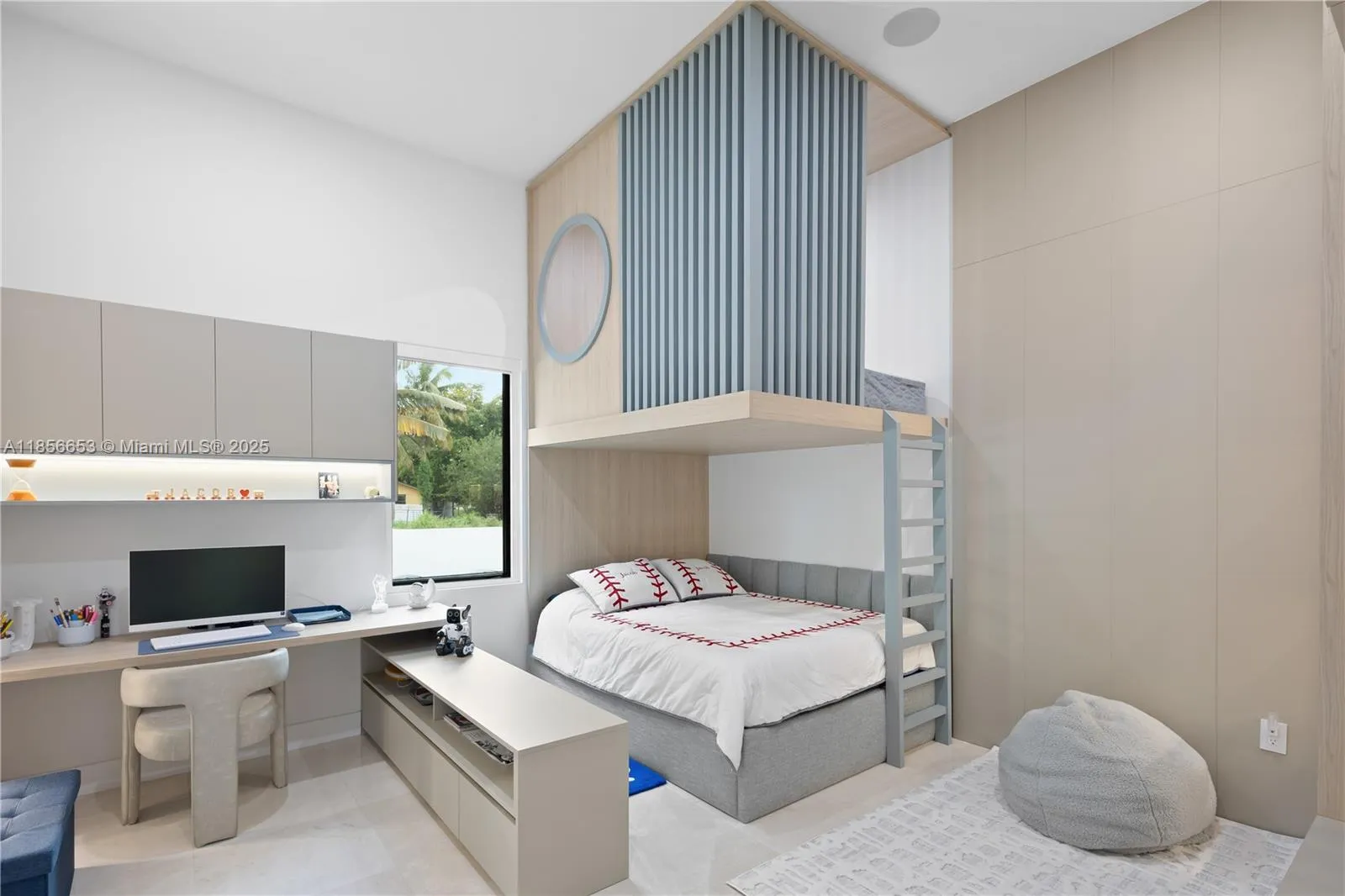 80 Nw 129th Ave, Miami, Florida 33182, Miami, Florida 33182, 6 Bedrooms Bedrooms, ,5 BathroomsBathrooms,Residential,For Sale,80 Nw 129th Ave, Miami, Florida 33182,A11856653