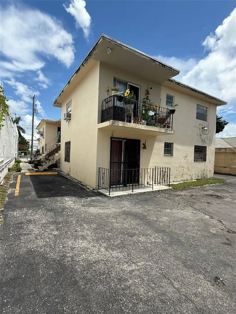 1520 Sw 1st St, Miami, Florida 33135, Miami, Florida 33135, ,Commercial Sale,For Sale,1520 Sw 1st St, Miami, Florida 33135,A11856826