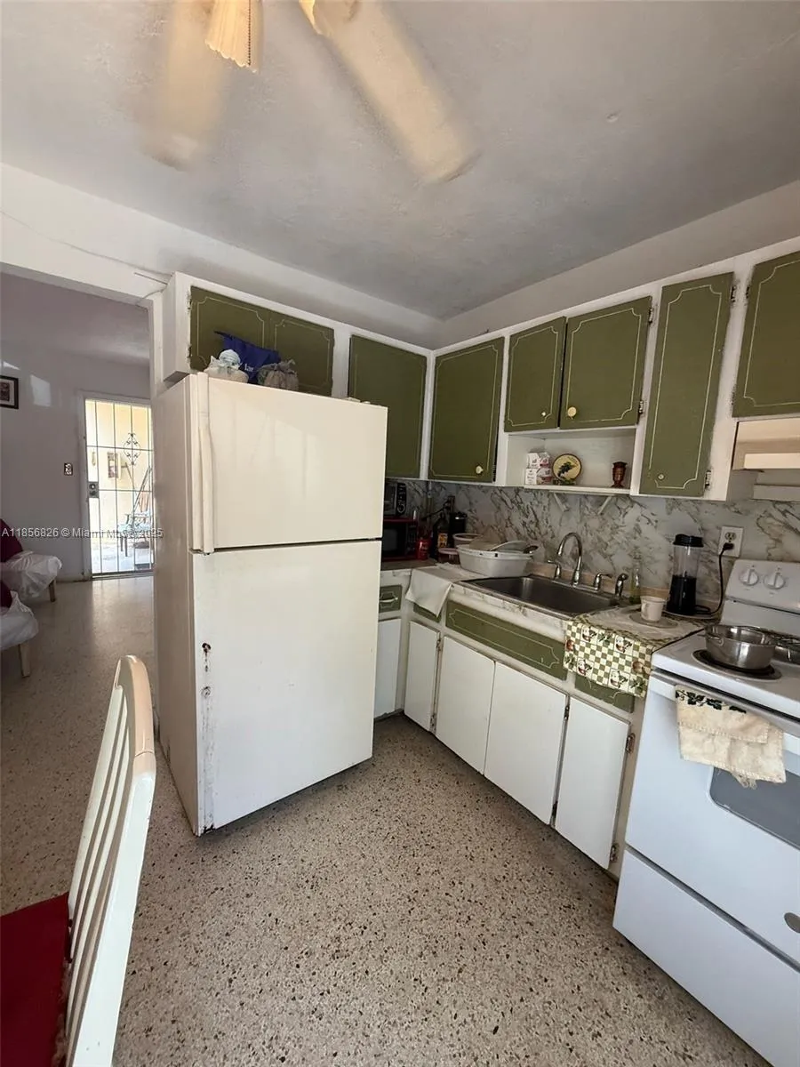 1520 Sw 1st St, Miami, Florida 33135, Miami, Florida 33135, ,Commercial Sale,For Sale,1520 Sw 1st St, Miami, Florida 33135,A11856826