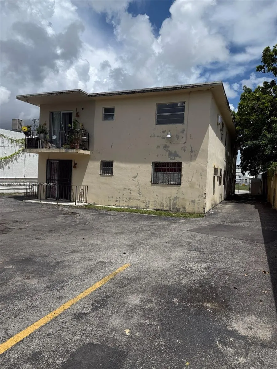 1520 Sw 1st St, Miami, Florida 33135, Miami, Florida 33135, ,Commercial Sale,For Sale,1520 Sw 1st St, Miami, Florida 33135,A11856826