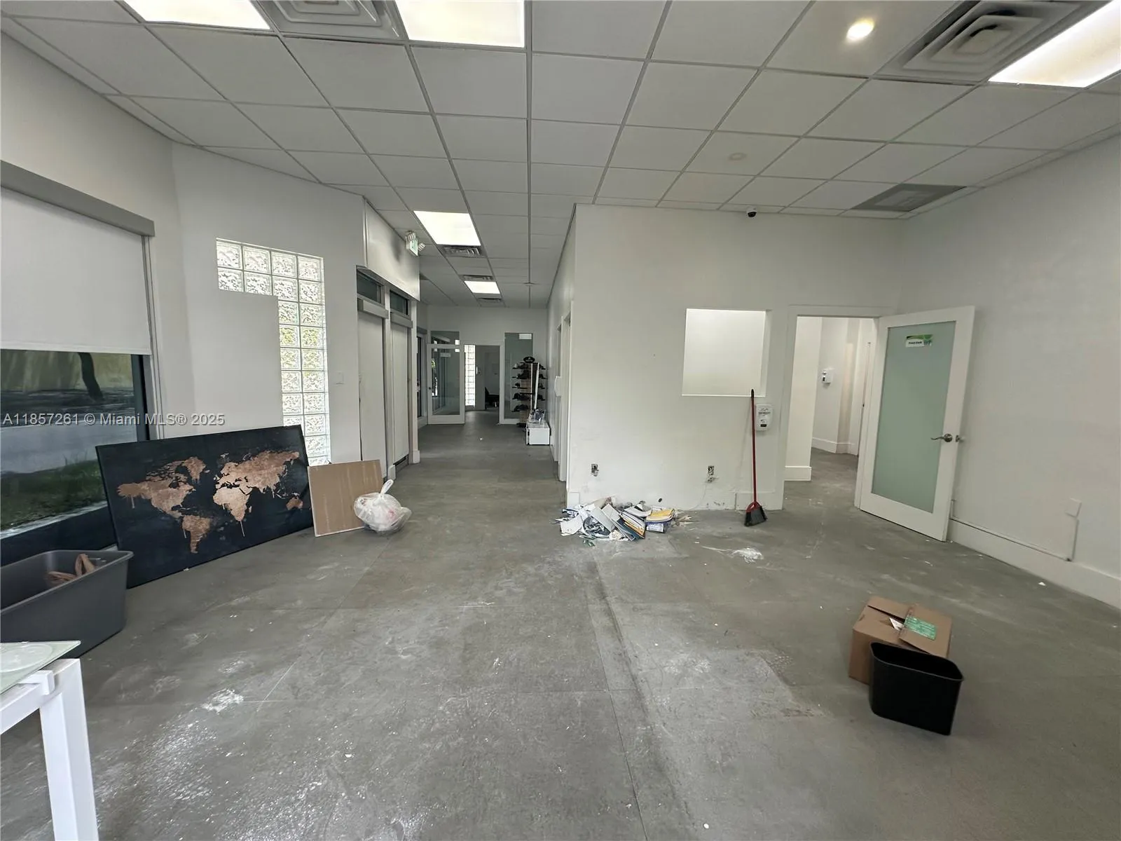 2040 Washington St, Hollywood, Florida 33020, Hollywood, Florida 33020, ,Commercial Lease,For Rent,2040 Washington St, Hollywood, Florida 33020,A11857261