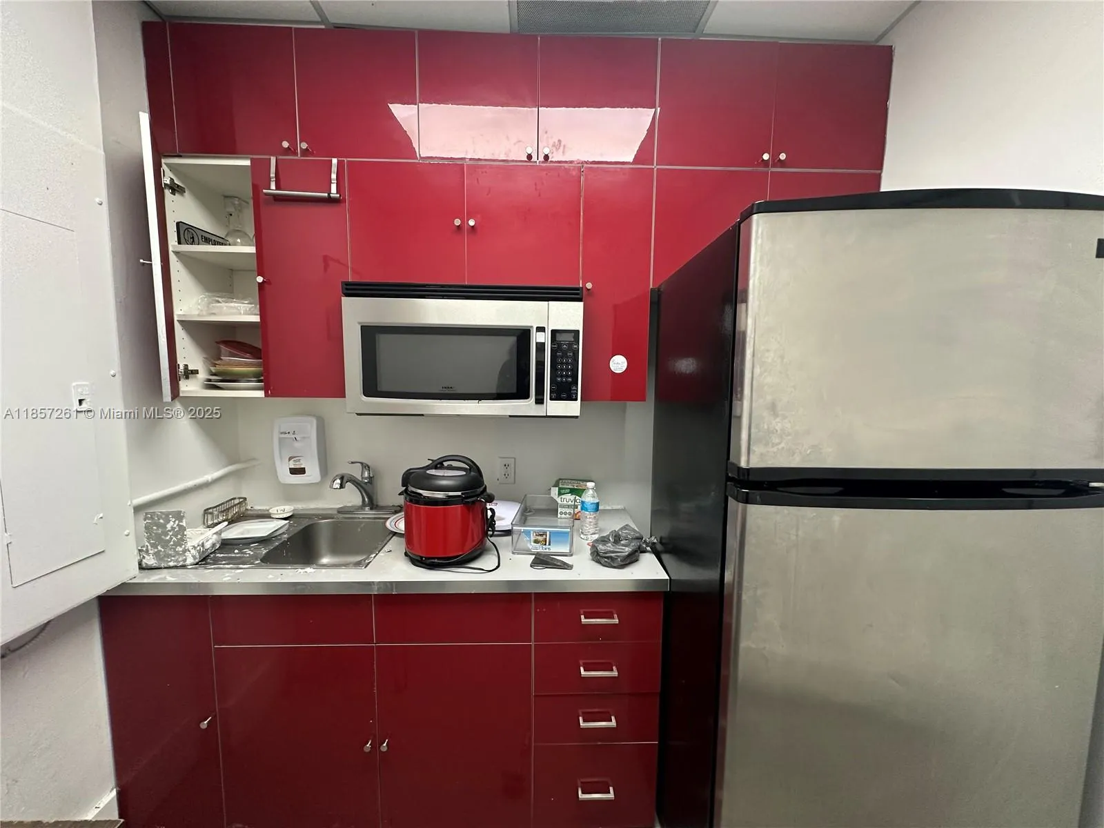 2040 Washington St, Hollywood, Florida 33020, Hollywood, Florida 33020, ,Commercial Lease,For Rent,2040 Washington St, Hollywood, Florida 33020,A11857261