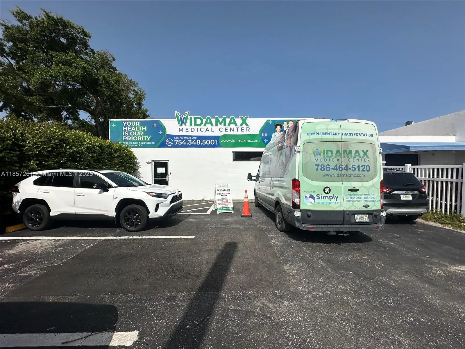 2040 Washington St, Hollywood, Florida 33020, Hollywood, Florida 33020, ,Commercial Lease,For Rent,2040 Washington St, Hollywood, Florida 33020,A11857261