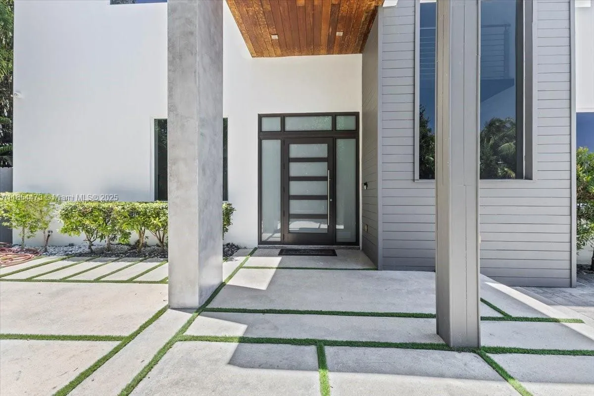 19914 Ne 19th Ct, Miami, Florida 33179, Miami, Florida 33179, 5 Bedrooms Bedrooms, ,5 BathroomsBathrooms,Residential,For Sale,19914 Ne 19th Ct, Miami, Florida 33179,A11854473