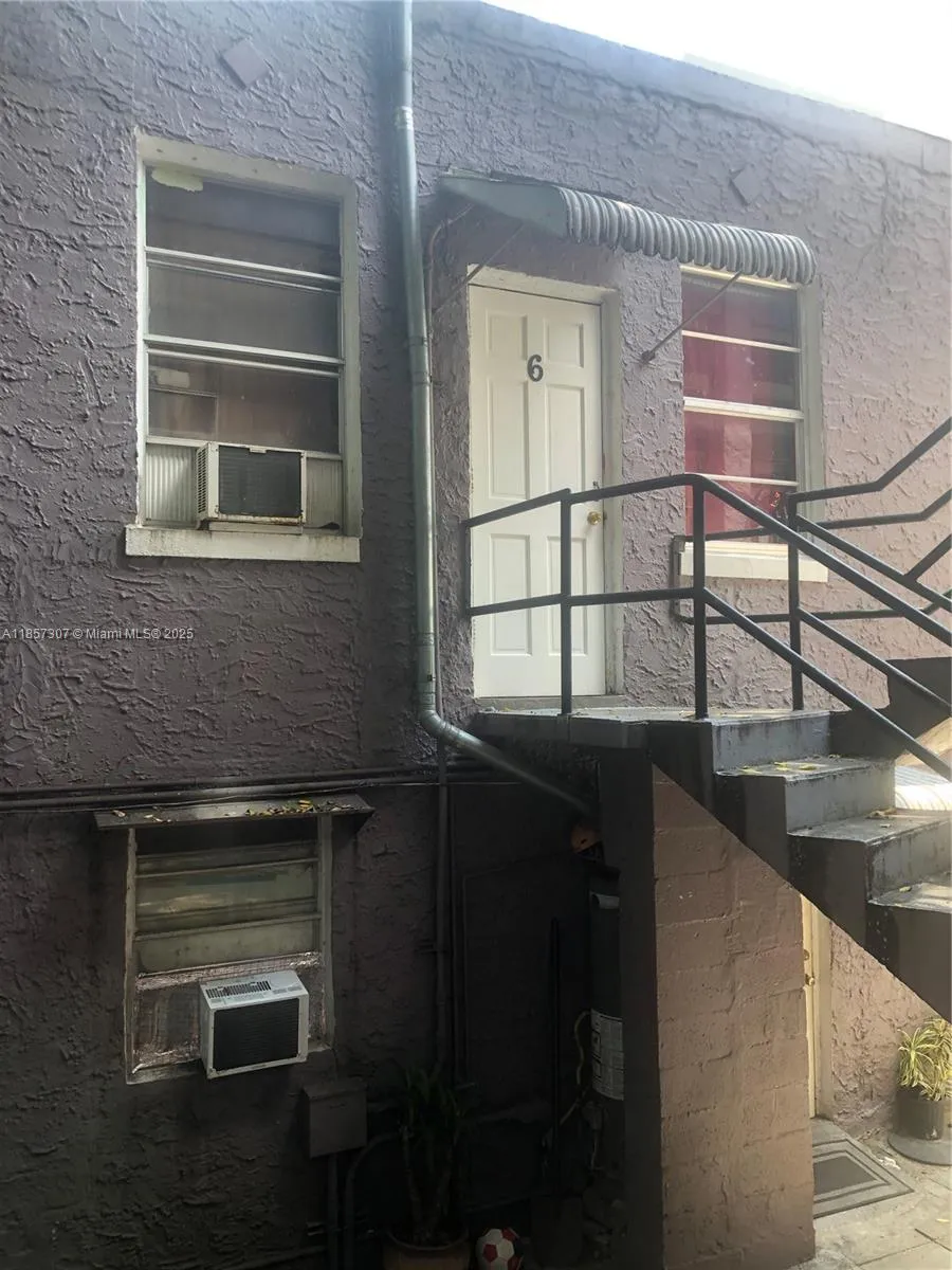 125 Nw 7th Ave, Miami, Florida 33128, Miami, Florida 33128, ,Residential Income,For Sale,125 Nw 7th Ave, Miami, Florida 33128,A11857307