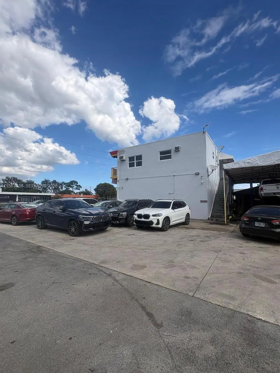 250 Ne 44th St, Oakland Park, Florida 33334, Oakland Park, Florida 33334, ,Commercial Sale,For Sale,250 Ne 44th St, Oakland Park, Florida 33334,A11857338