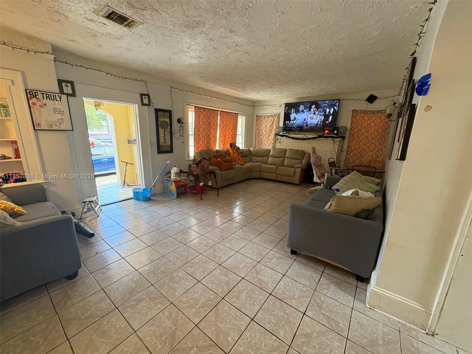 2619 Sw 5th St, Miami, Florida 33135, Miami, Florida 33135, ,Residential Income,For Sale,2619 Sw 5th St, Miami, Florida 33135,A11857388