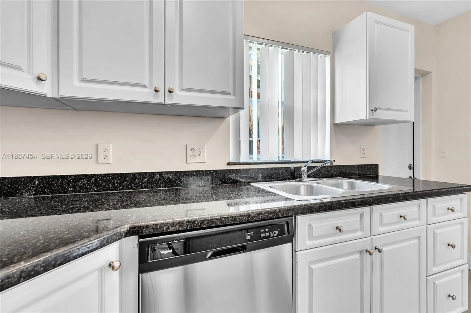 202 Nw 14th Ave, Fort Lauderdale, Florida 33311, Fort Lauderdale, Florida 33311, ,Commercial Sale,For Sale,202 Nw 14th Ave, Fort Lauderdale, Florida 33311,A11857454