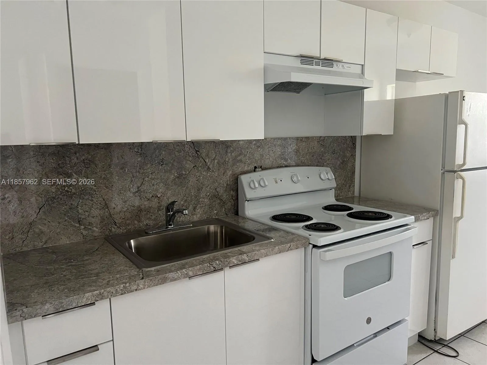 830 Ne 5th Ave 830, Homestead, Florida 33030, Homestead, Florida 33030, 1 Bedroom Bedrooms, ,1 BathroomBathrooms,Residential Lease,For Rent,830 Ne 5th Ave 830, Homestead, Florida 33030,A11857962