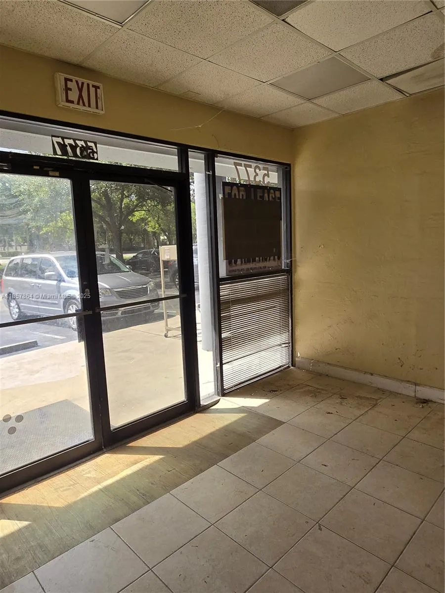 5377 N Hiatus Rd, Sunrise, Florida 33351, Sunrise, Florida 33351, ,Commercial Lease,For Rent,5377 N Hiatus Rd, Sunrise, Florida 33351,A11857864