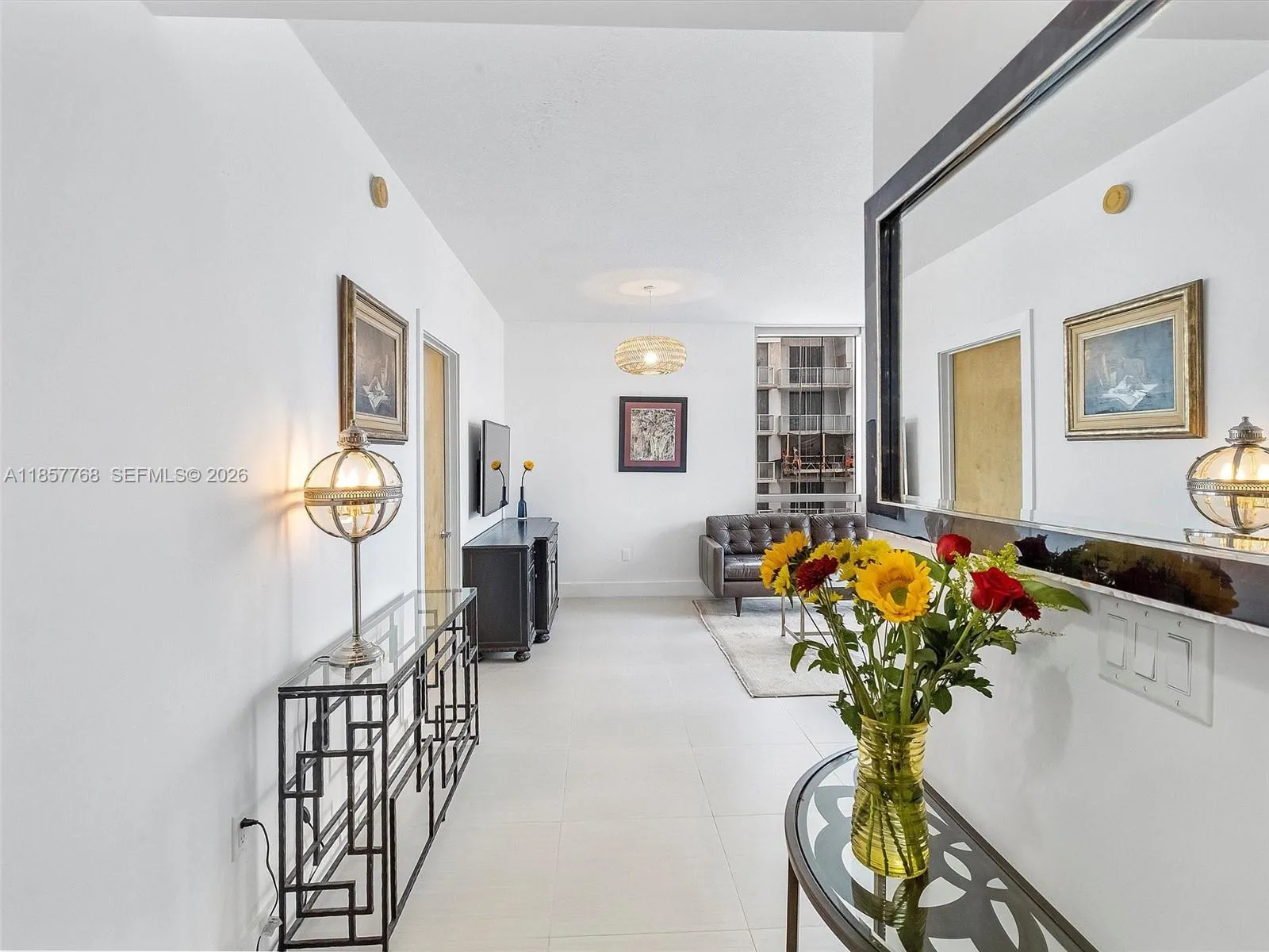 1060 Brickell Ave 3117, Miami, Florida 33131, Miami, Florida 33131, 2 Bedrooms Bedrooms, ,2 BathroomsBathrooms,Residential Lease,For Rent,1060 Brickell Ave 3117, Miami, Florida 33131,A11857768