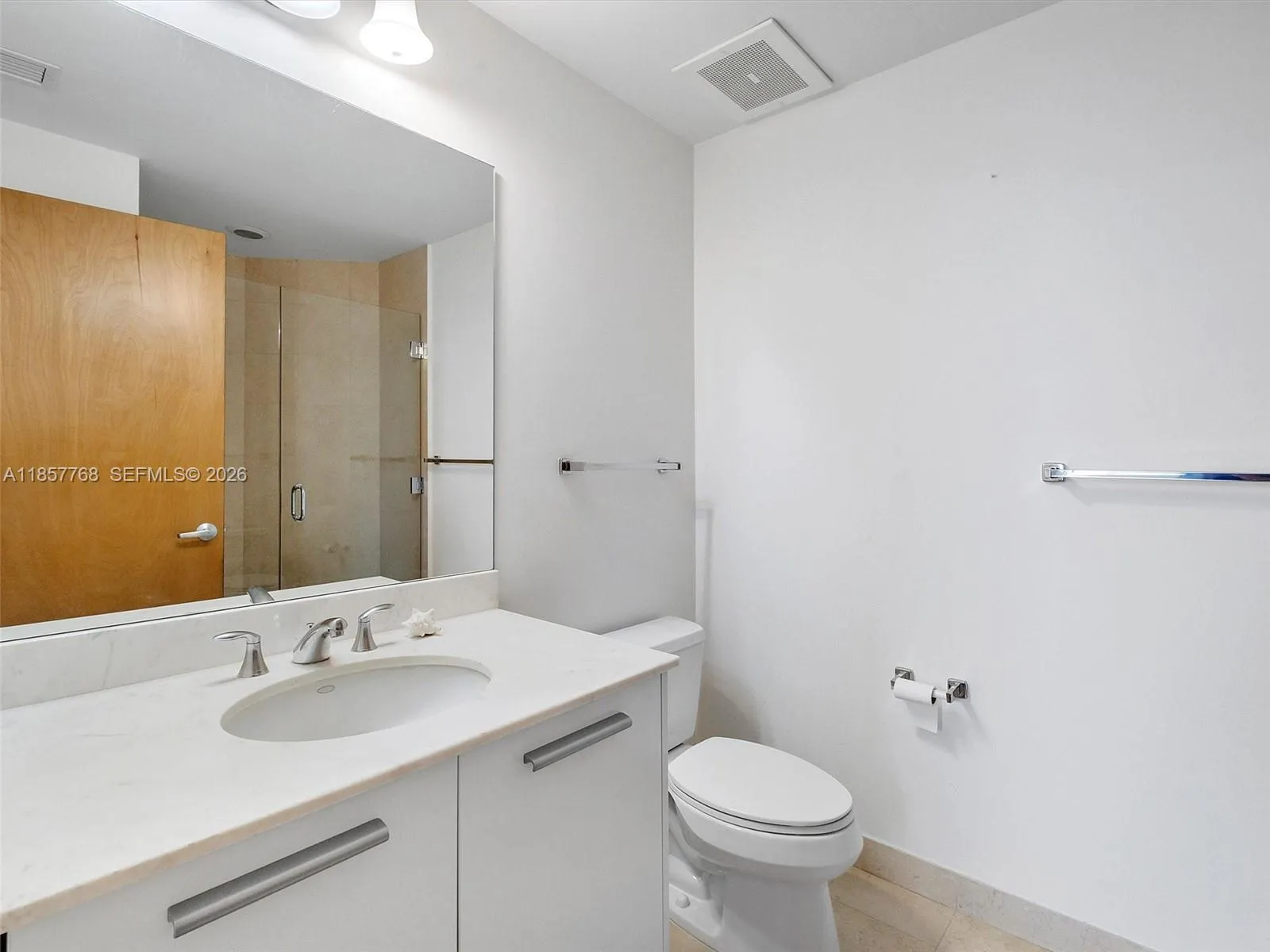 1060 Brickell Ave 3117, Miami, Florida 33131, Miami, Florida 33131, 2 Bedrooms Bedrooms, ,2 BathroomsBathrooms,Residential Lease,For Rent,1060 Brickell Ave 3117, Miami, Florida 33131,A11857768
